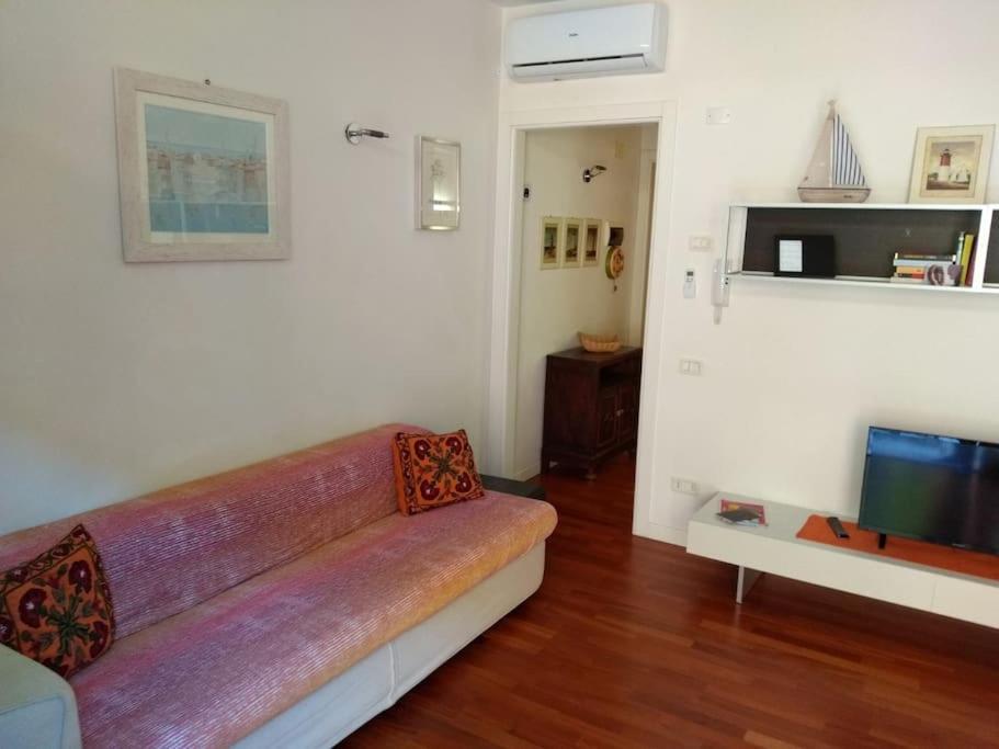 Orange Casanova - Fibre-optic Internet And Garden Apartment Venedig