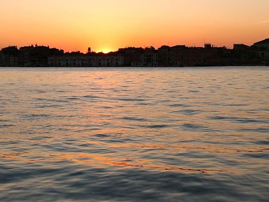 Apartment Orange Casanova - Fibre-optic Internet And Garden Venedig