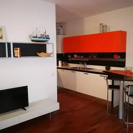 Ferienwohnung Orange Casanova - Fibre-Optic Internet And Garden Venedig Exterior foto